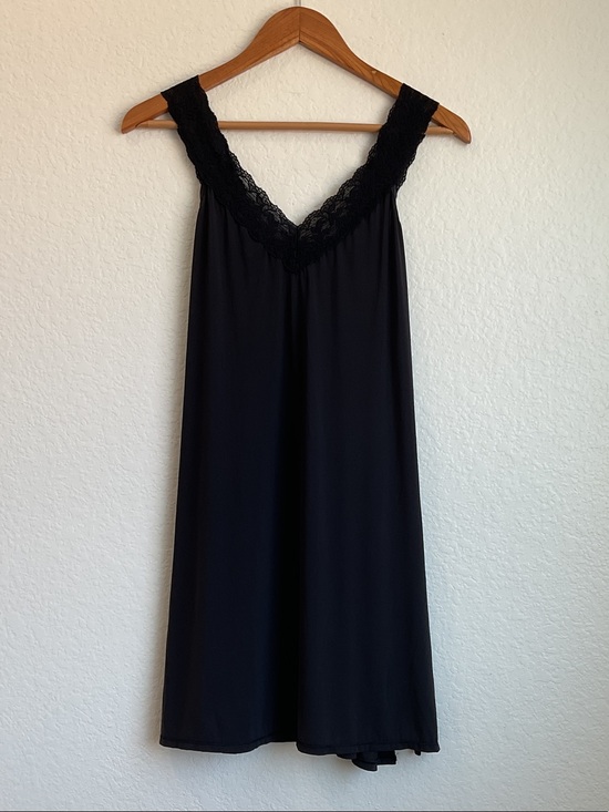 Vanity Fair Other - Vanity Fair Black Lace-Trim Night Slip Style 10-073 (Size 18” 38/44) | S/M